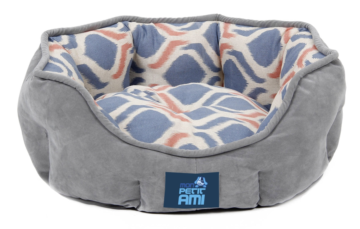 Mon Petit Ami Culcus caini si pisici Nestor