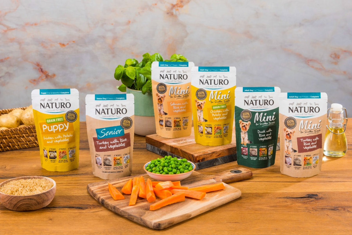 Pouch Naturo Senior cu Carne de Curcan, Orez si Legume 150 Gr