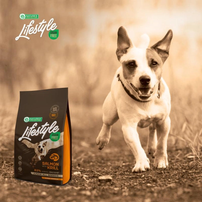 Nature's Protection Lifestyle Grain Free Junior Dog All Breed cu Somon si Krill
