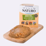 Caserola Naturo Adult Grain Free cu Carne de Somon, Cartofi si Legume 400g