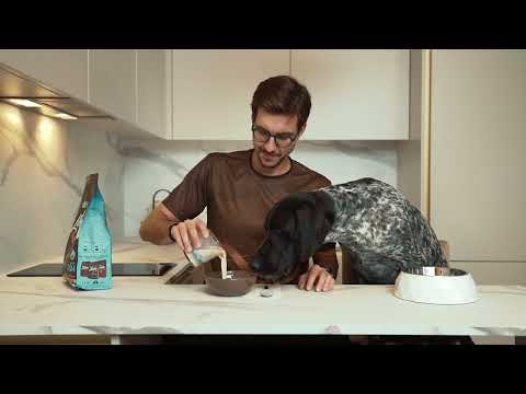 Nature's Protection Lifestyle Nature's Protection Lifestyle Grain Free Junior Dog All Breed cu Somon si Krill - video